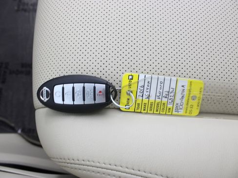 Used 2016 Nissan Murano SL w/ Cargo Package FWD image 7
