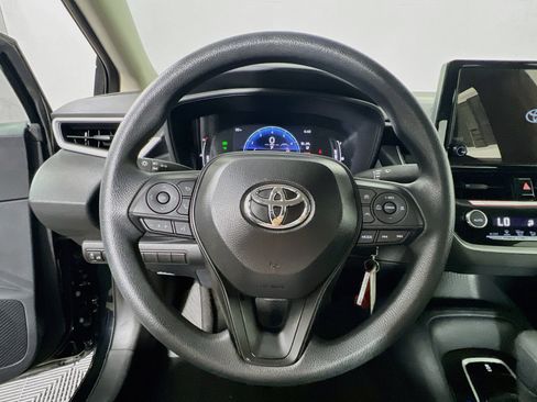 Used 2026 Toyota Corolla LE FWD image 15