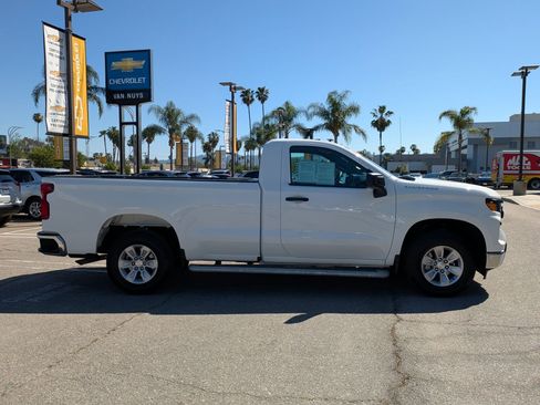 Used 2025 Chevrolet Silverado 1500 W/T image 4