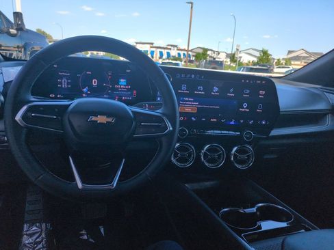 Used 2024 Chevrolet Blazer EV LT AWD/4WD image 12