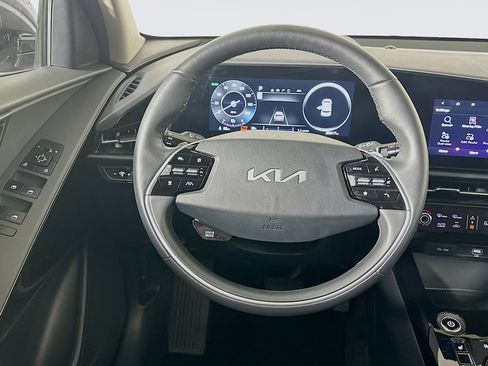 Used 2023 Kia Niro Wind w/ Wind Preserve Package FWD image 18