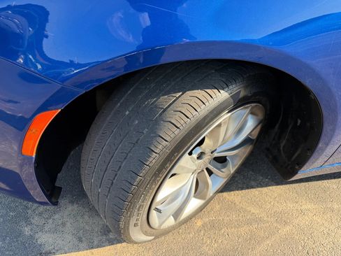 Used 2015 Chrysler 200 S FWD image 36