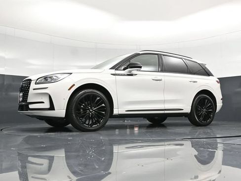 Used 2023 Lincoln Corsair Reserve w/ Equipment Group 202A AWD/4WD image 62