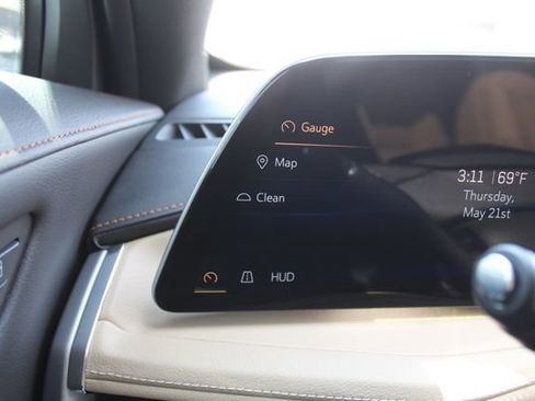 Used 2024 Cadillac XT4 Premium Luxury w/ Active Safety Package FWD image 27
