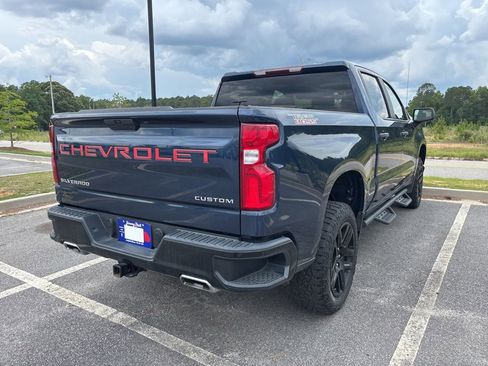 Used 2021 Chevrolet Silverado 1500 Custom Trail Boss AWD/4WD image 9