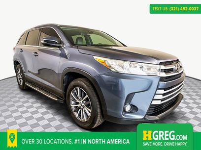 Used 2019 Toyota Highlander SE