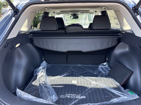 New 2026 Toyota Corolla Cross XLE w/ Convenience Package FWD image 11