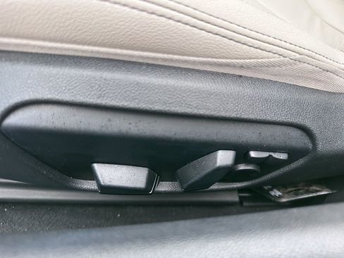 Used 2020 BMW Z4 sDrive30i w/ Convenience Package image 27