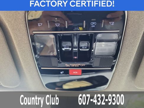 Certified 2024 Hyundai Santa Fe Limited AWD/4WD image 23