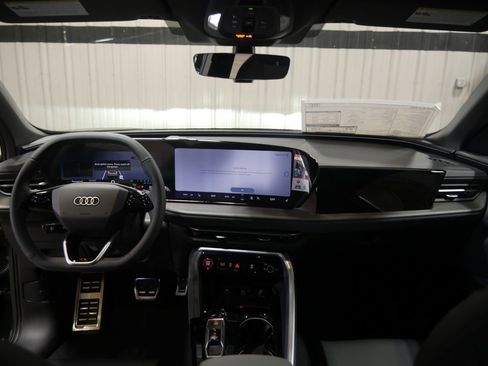 New 2026 Audi SQ5 Premium Plus image 31