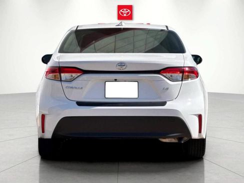 New 2026 Toyota Corolla LE w/ LE Premium Package FWD image 4