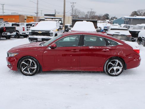 Used 2019 Honda Accord Sport image 5