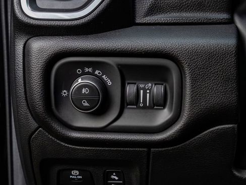 Used 2025 RAM 1500 Laramie w/ Laramie Southwest Edition AWD/4WD image 22