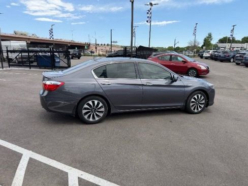 Used 2015 Honda Accord Touring image 17