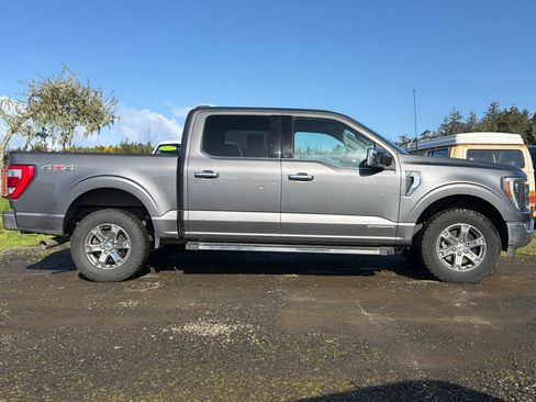 Used 2021 Ford F150 Lariat w/ Equipment Group 502A High AWD/4WD image 3