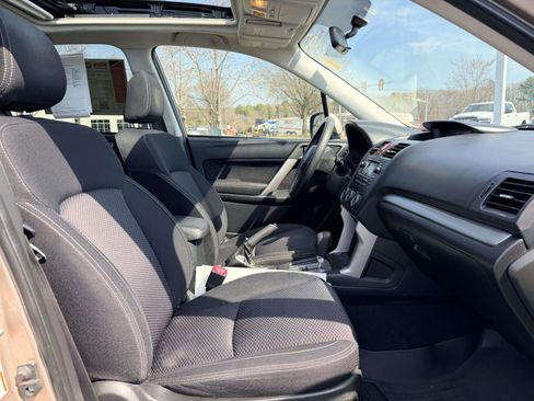Used 2014 Subaru Forester 2.5i Premium w/ All-Weather Package image 12
