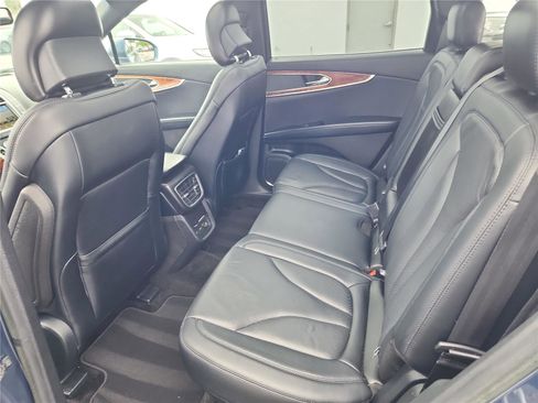 Used 2018 Lincoln MKX Reserve image 16