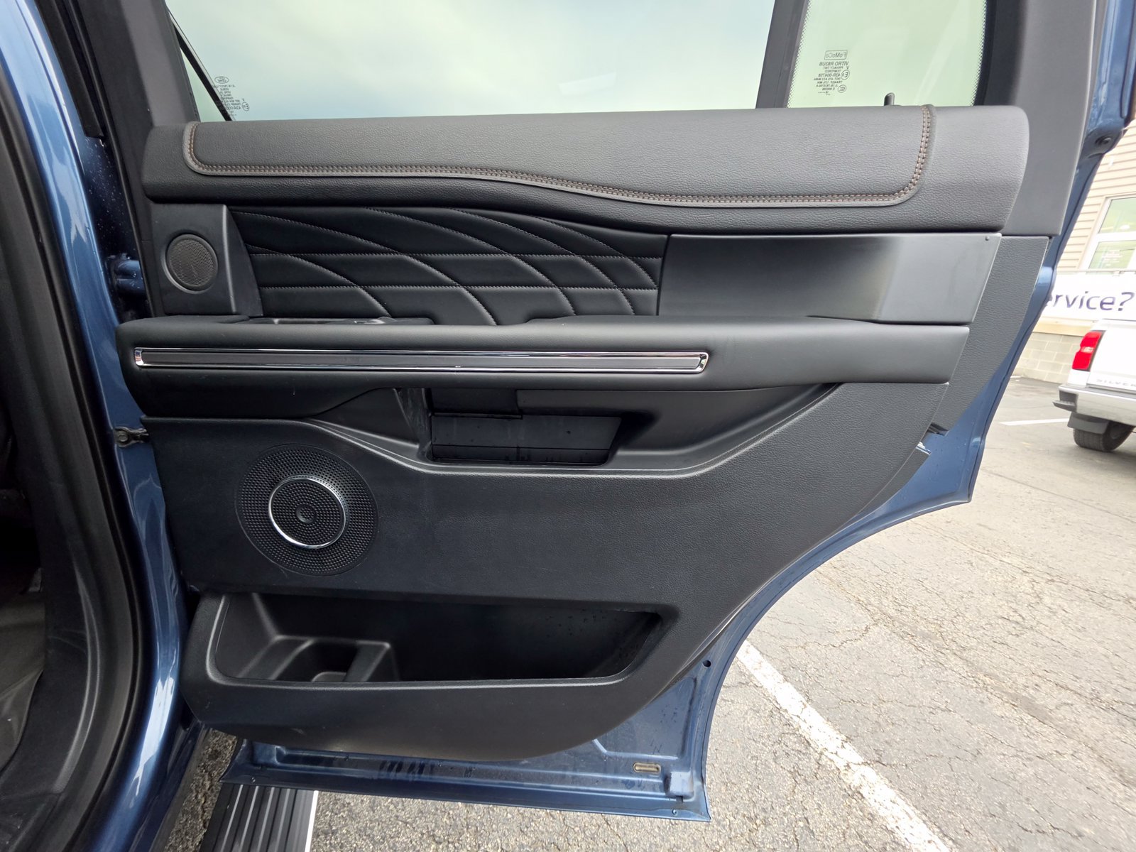 Used 2019 Ford Expedition Platinum AWD/4WD image 32