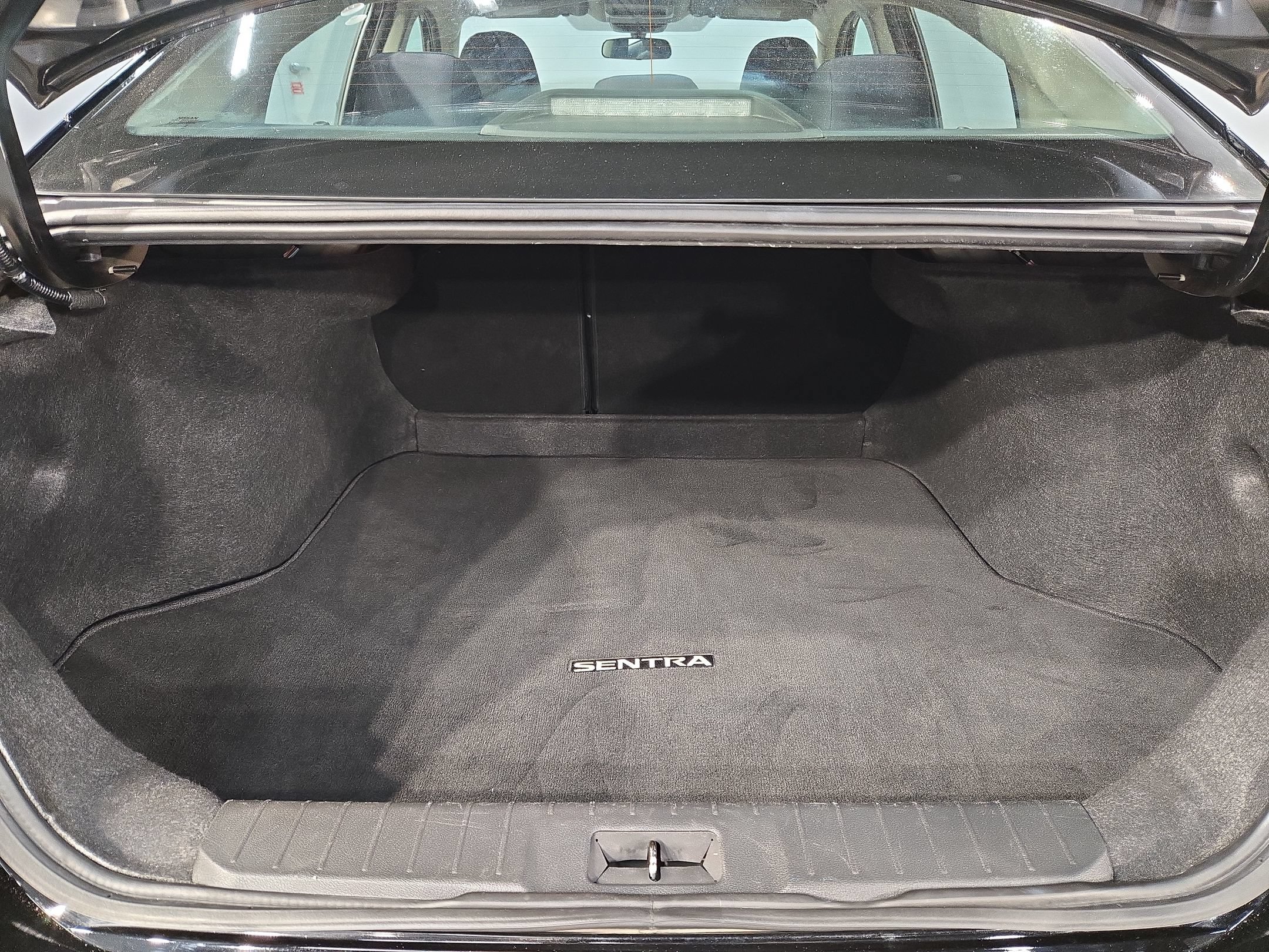 Used 2024 Nissan Sentra SV FWD image 18