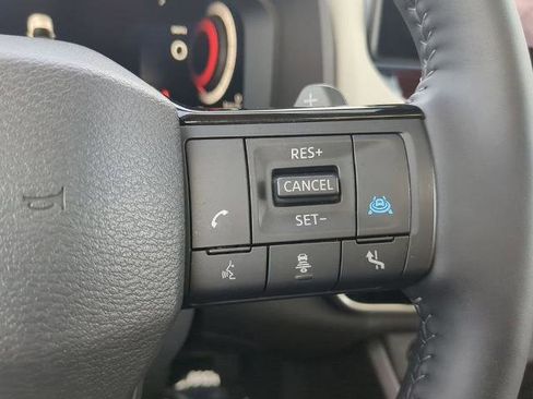 Certified 2025 Nissan Rogue SL w/ Tech Package image 26