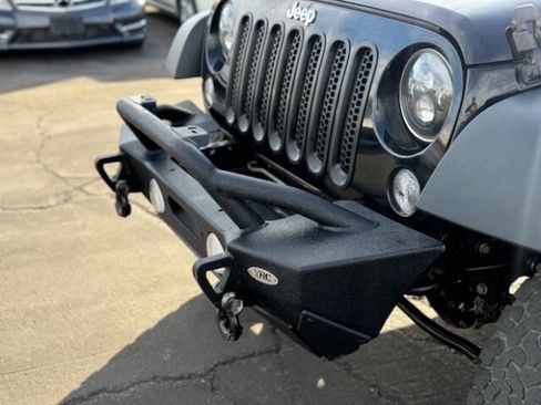 Used 2014 Jeep Wrangler Unlimited Sport w/ Max Tow Package image 9
