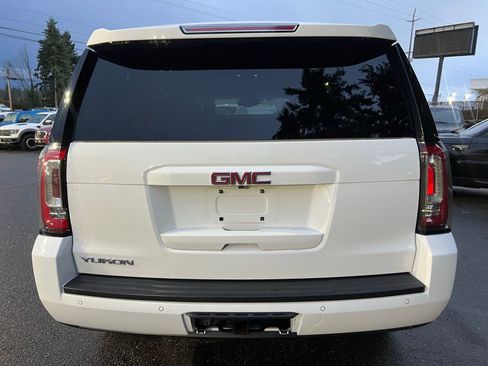 Used 2017 GMC Yukon SLT image 7