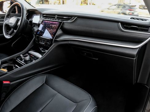 Used 2021 Jeep Grand Cherokee L Limited image 14