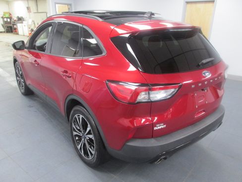 Certified 2021 Ford Escape SE w/ SE Sport Appearance Package image 7