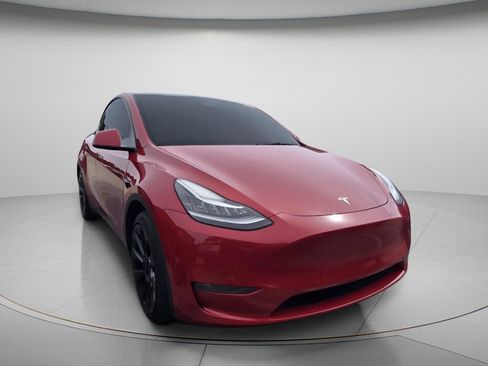 Used 2021 Tesla Model Y Long Range AWD/4WD image 3