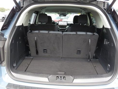 Used 2025 Ford Explorer Active image 29
