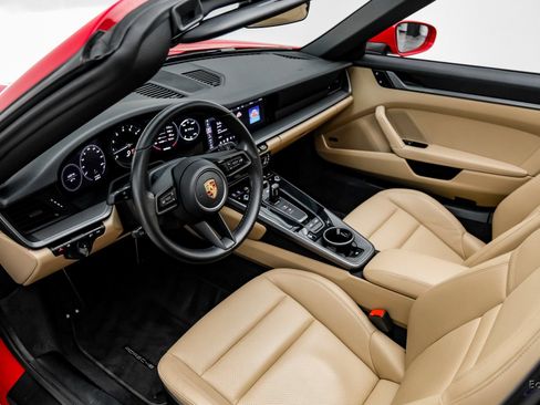Used 2021 Porsche 911 Targa 4S Heritage Design image 50