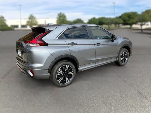 New 2025 Mitsubishi Eclipse Cross SEL image 6
