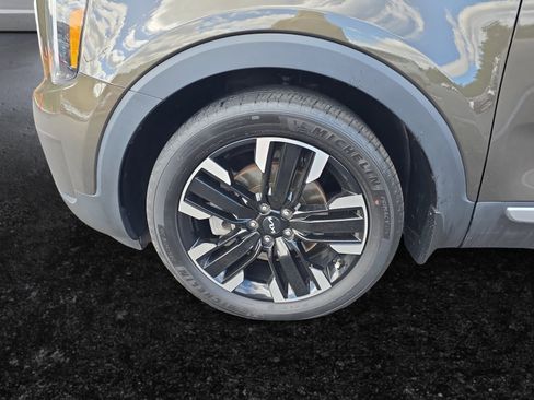 Used 2024 Kia Telluride SX Prestige image 9