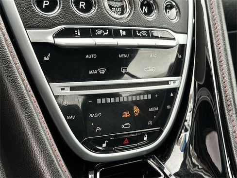 Used 2020 Aston Martin DB11 Coupe image 44
