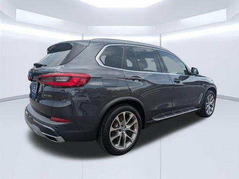 Used 2019 BMW X5 xDrive50i w/ Parking Assistance Package image 4