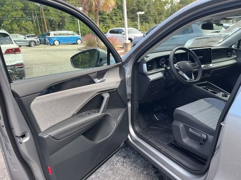 New 2025 Volkswagen Tiguan S image 4