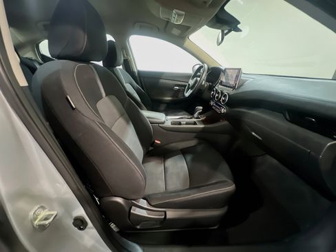 Used 2021 Nissan Sentra SV FWD image 19