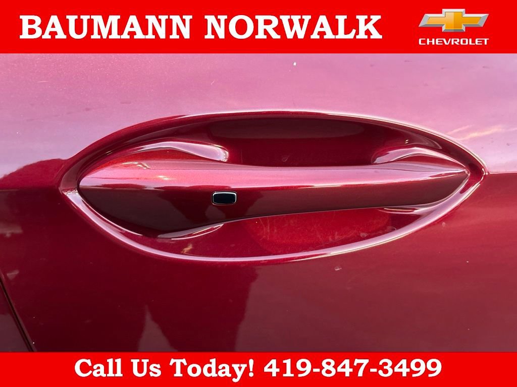 Used 2024 Buick Envista Sport Touring w/ Convenience I Package FWD image 12