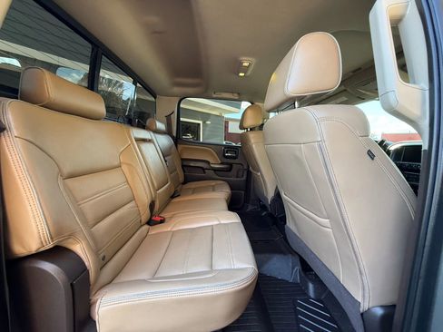 Used 2018 GMC Sierra 2500 Denali w/ Suspension Package, Off-Road image 28