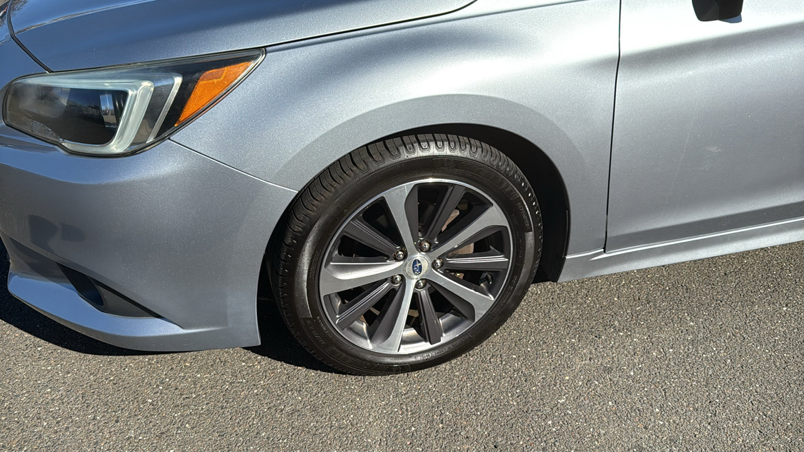 Used 2015 Subaru Legacy 2.5i Limited AWD/4WD image 9