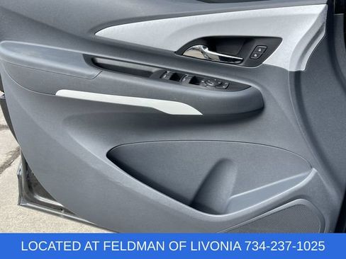 Used 2020 Chevrolet Bolt Premier w/ Infotainment Package FWD image 21