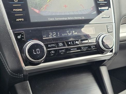 Used 2018 Subaru Outback 2.5i Premium AWD/4WD image 21