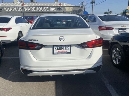 Used 2024 Nissan Altima 2.5 S FWD image 9