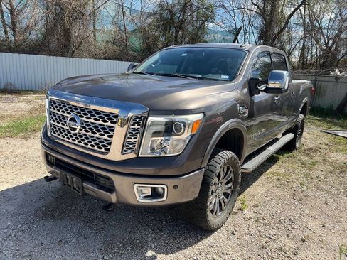 Used 2016 Nissan Titan Platinum Reserve image 2