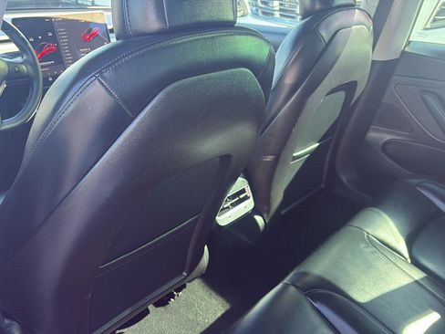 Used 2020 Tesla Model 3 Standard Range Plus RWD image 19