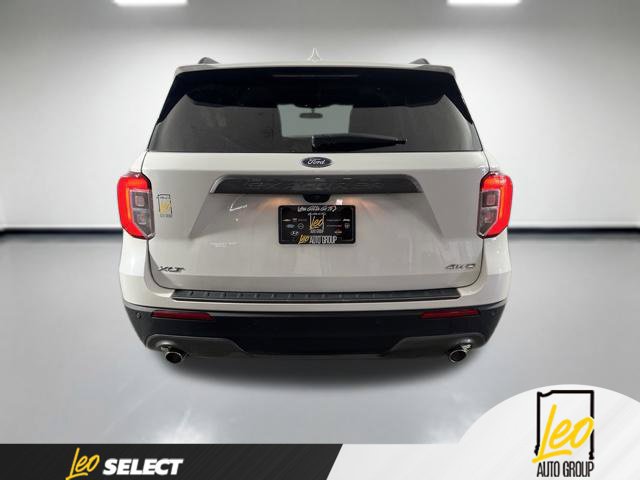 Used 2023 Ford Explorer XLT w/ Equipment Group 202A AWD/4WD image 7