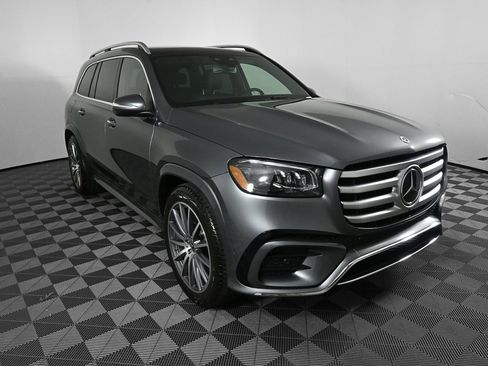 Certified 2025 Mercedes-Benz GLS 450 4MATIC image 25