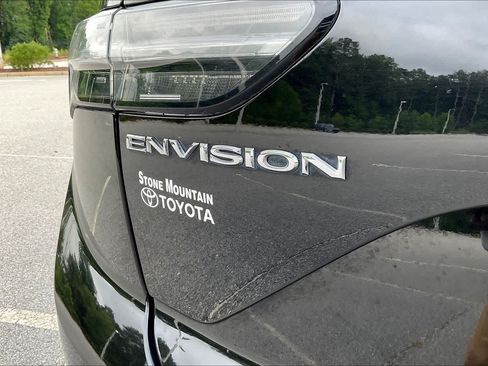 Used 2022 Buick Envision Avenir w/ Technology Package II FWD image 19