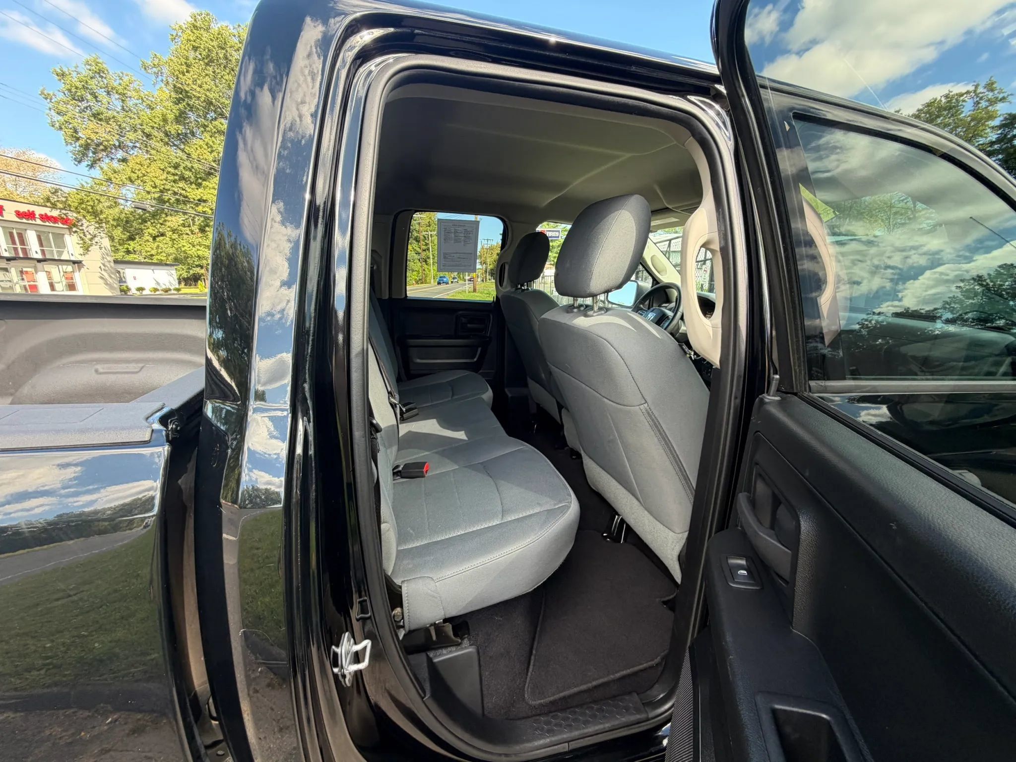 Used 2015 RAM 1500 Express w/ Black Ram 1500 Express Group AWD/4WD image 15