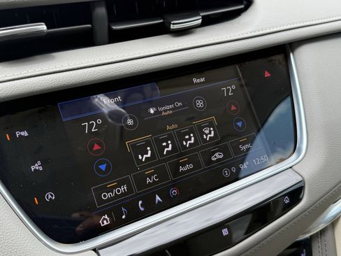 Used 2021 Cadillac XT5 Premium Luxury image 91